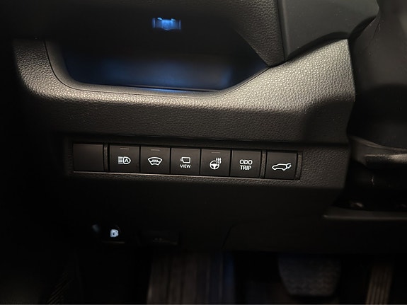 Toyota RAV4 Plug-in Hybrid 21 of 30