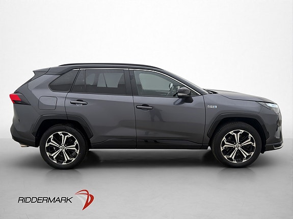 Toyota RAV4 Plug-in Hybrid 4 of 30