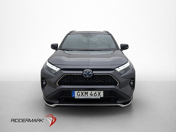 Toyota RAV4 Plug-in Hybrid 2 of 30