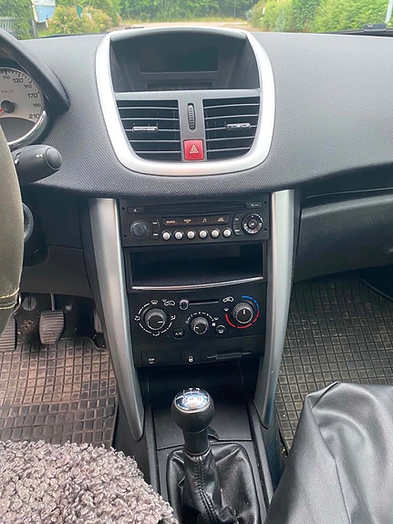 Peugeot 207 5 of 5