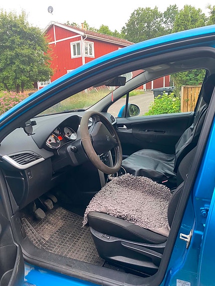 Peugeot 207 4 of 5