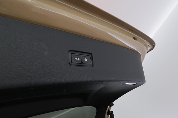 Audi SQ8 10 of 30