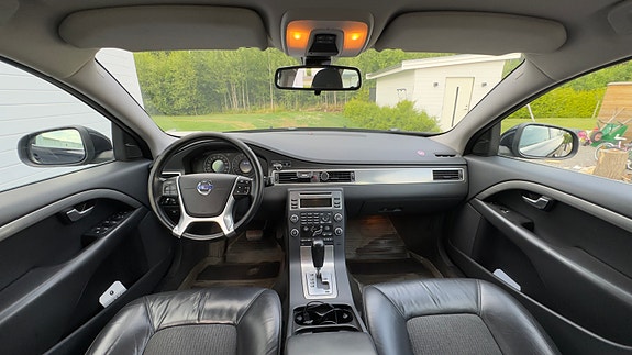 Volvo V70 5 of 5