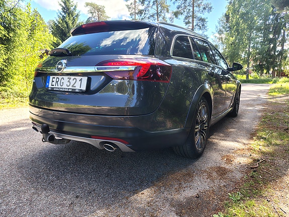 Opel Insignia Country Tourer 3 of 5