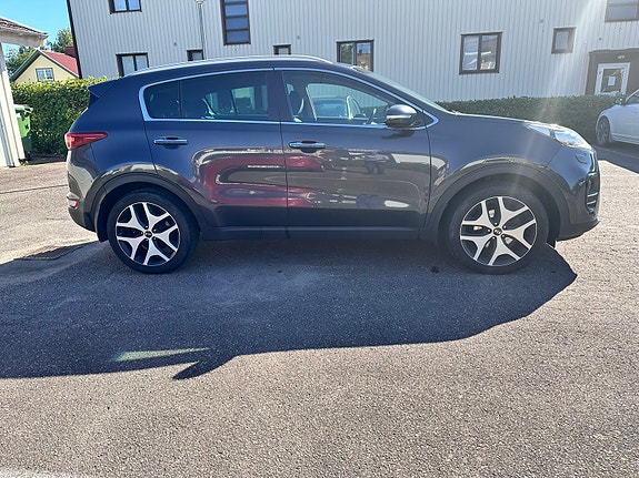 Kia Sportage 2 of 11