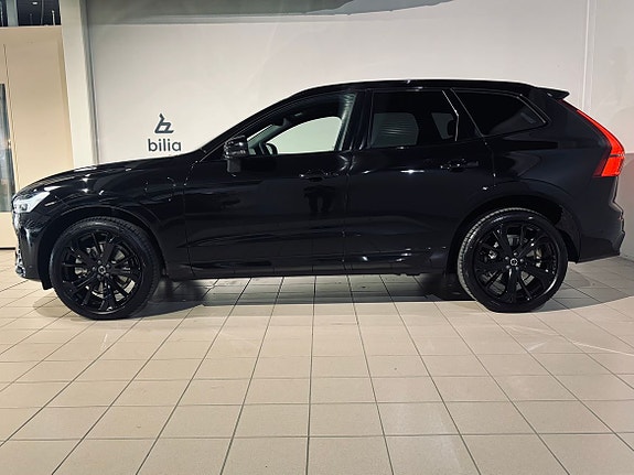 Volvo XC60 2 of 5