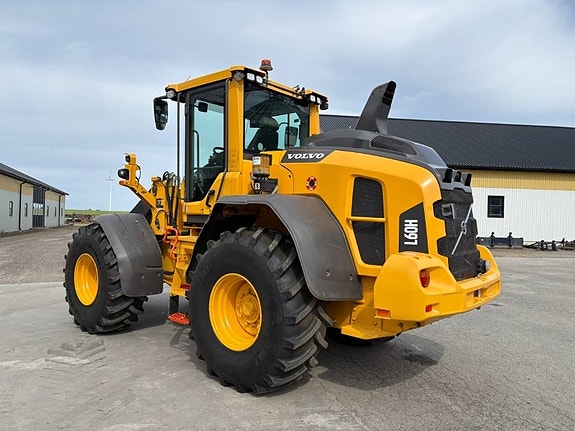 Volvo L60H hjullastare, long boom, nya traktordäck 7 of 7