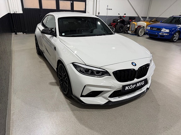 BMW M2 4 of 5