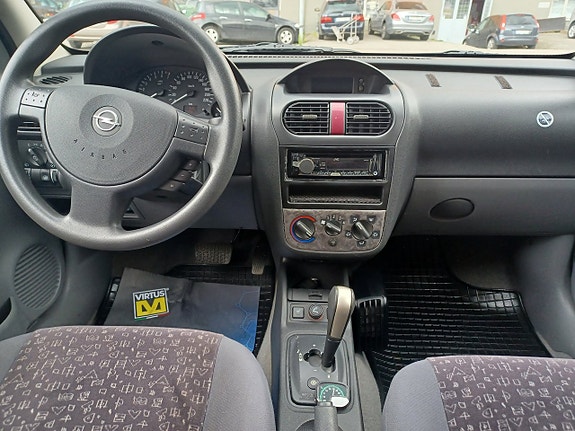 Opel Corsa 18 of 22