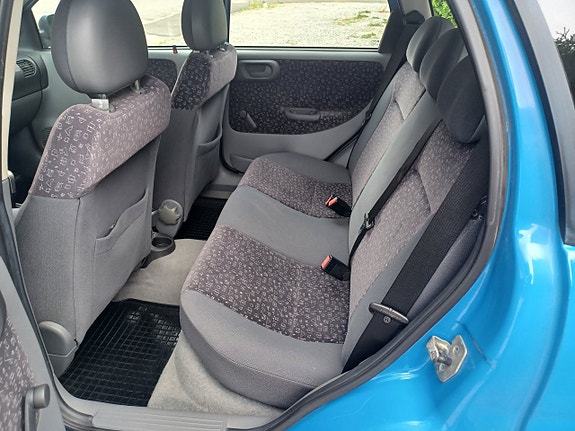Opel Corsa 8 of 22