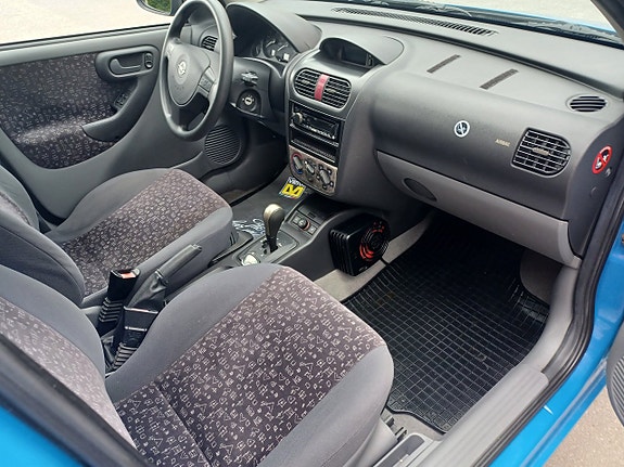 Opel Corsa 15 of 22