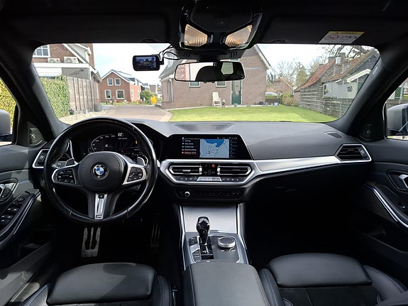 BMW M340i 3 of 4