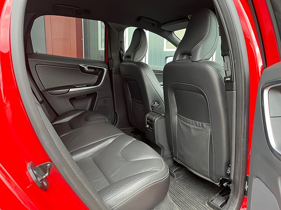 Volvo XC60 20 of 20