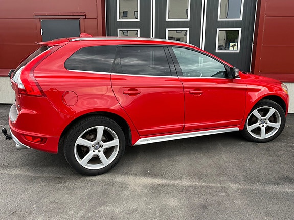 Volvo XC60 8 of 20
