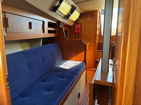 Maxi 999 med Royal utrustning, ratt, teak och avancerade segel 4 of 5