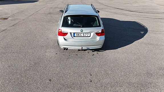 BMW 325i 5 of 5