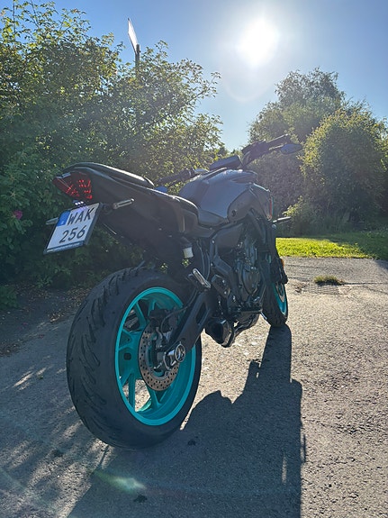 Yamaha MT-07 3 of 5