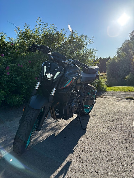 Yamaha MT-07 4 of 5