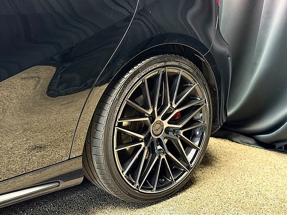 Mercedes-Benz A250 6 of 30