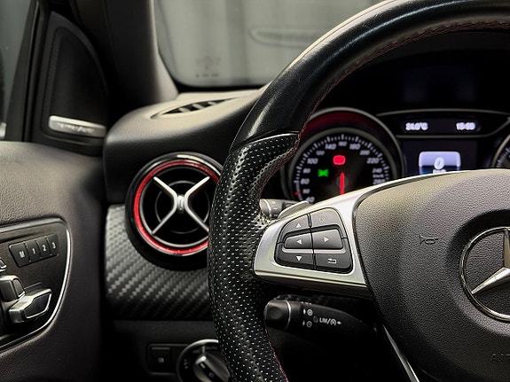 Mercedes-Benz A250 24 of 30