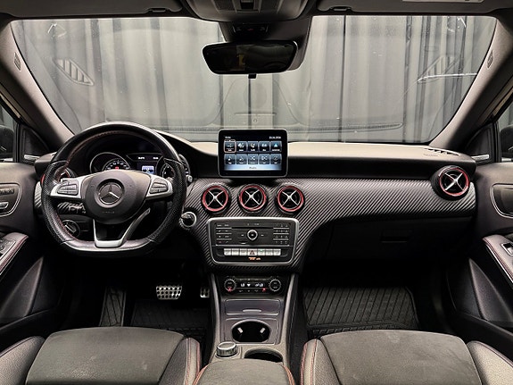 Mercedes-Benz A250 25 of 30