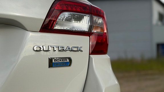 Subaru Outback 14 of 30