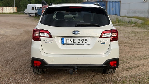 Subaru Outback 4 of 5