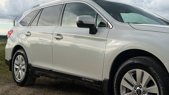 Subaru Outback 7 of 30