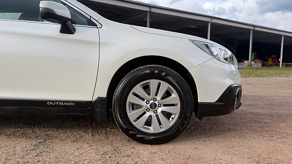 Subaru Outback 11 of 30
