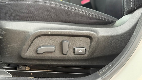 Subaru Outback 21 of 30