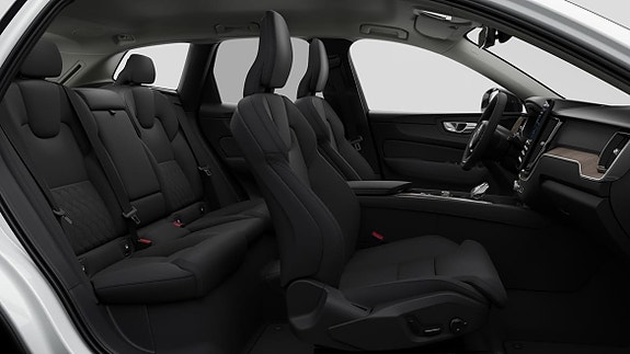 Volvo XC60 10 of 14