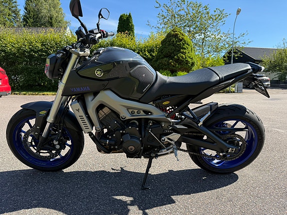 Yamaha MT-09 ABS 2 of 3