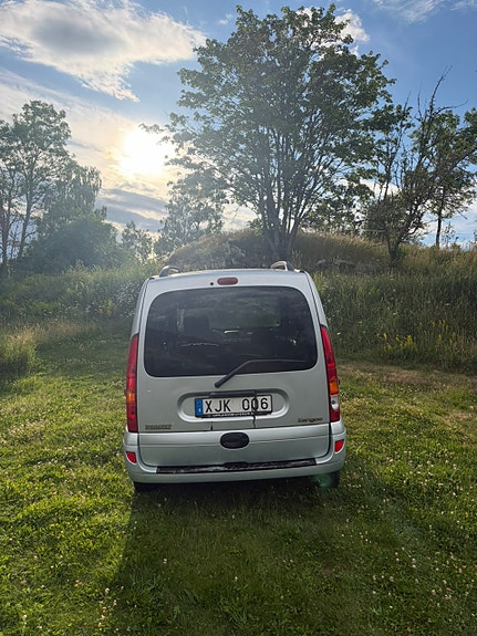 Renault Kangoo Express 2 of 4