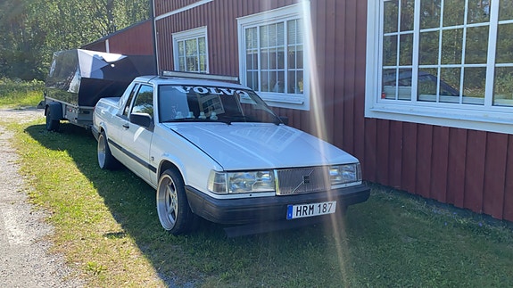 Volvo 940 2 of 7