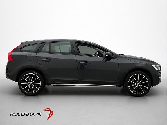 Volvo V60 Cross Country 6 of 29