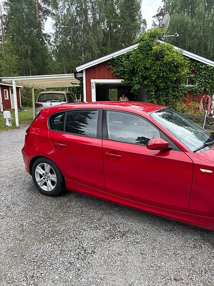 BMW 118d 8 of 8