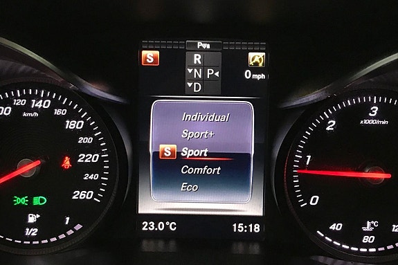 Mercedes-Benz GLC220 d 20 of 30