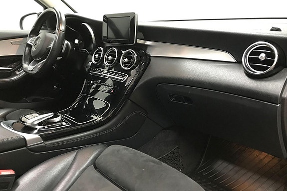 Mercedes-Benz GLC220 d 15 of 30