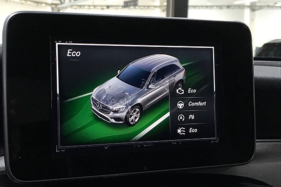 Mercedes-Benz GLC220 d 21 of 30