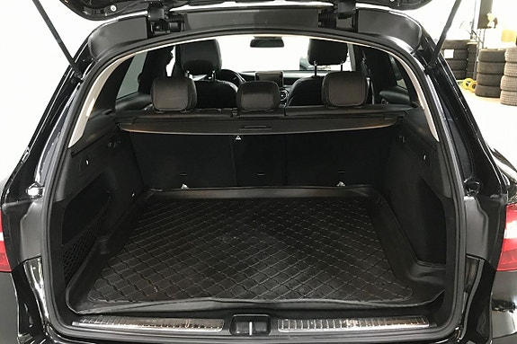 Mercedes-Benz GLC220 d 10 of 30
