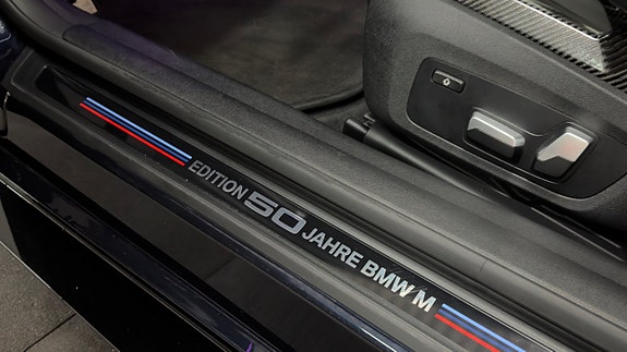 BMW M4 5 of 5