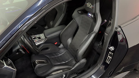 BMW M4 7 of 30