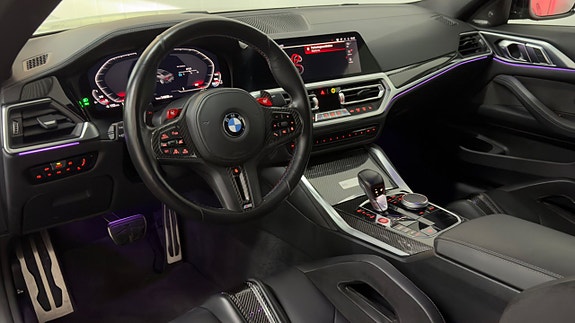 BMW M4 4 of 5