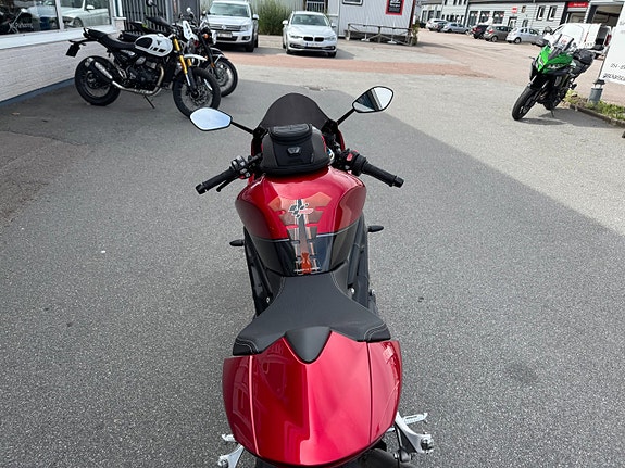 Triumph Speed Triple 1200 RR 5 of 7