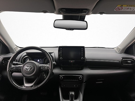 Toyota Yaris 10 of 28
