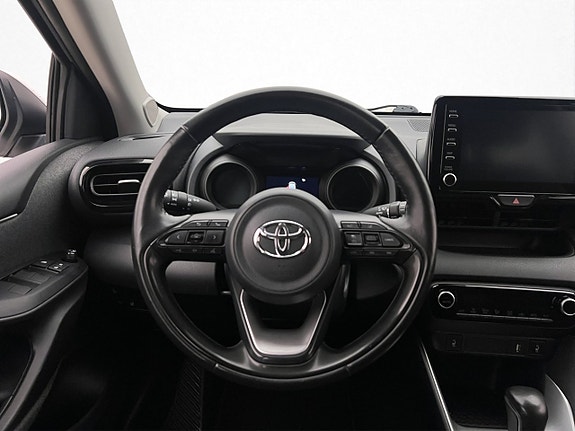 Toyota Yaris 11 of 28