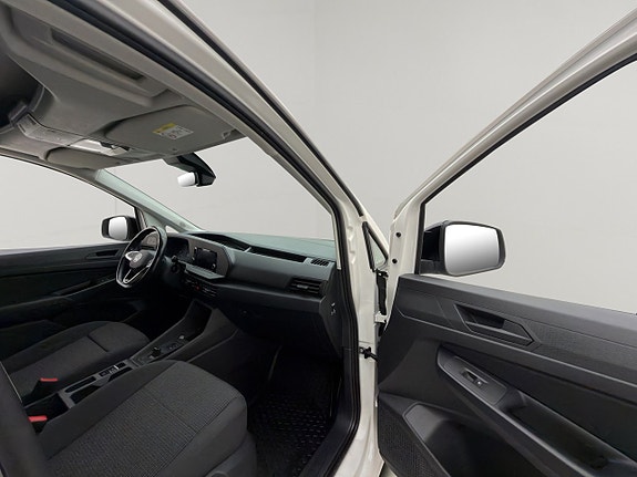 Volkswagen Caddy Maxi 28 of 30