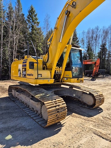 Komatsu HB 215 LC 10 of 16