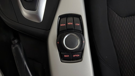 BMW 118i 16 of 23