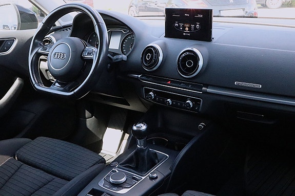 Audi A3 10 of 19